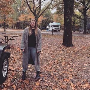 Meet your Posher, Steph